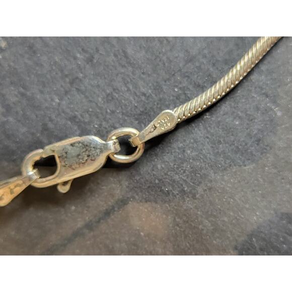 VTG GORGEOUS CW 925 STERLING SILVER NECKLACE WITH HEART PENDANT ITALY 18 IN - Picture 4 of 5